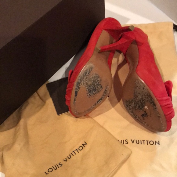 Authentic Louis Vuitton suede pumps - Picture 5 of 12